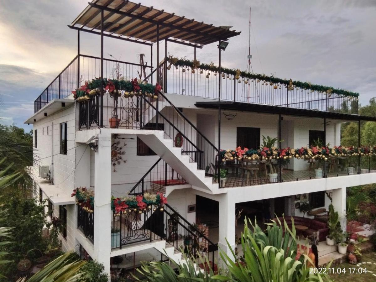 Casa De Robles Tanay Rizal Hotel Ngoại thất bức ảnh