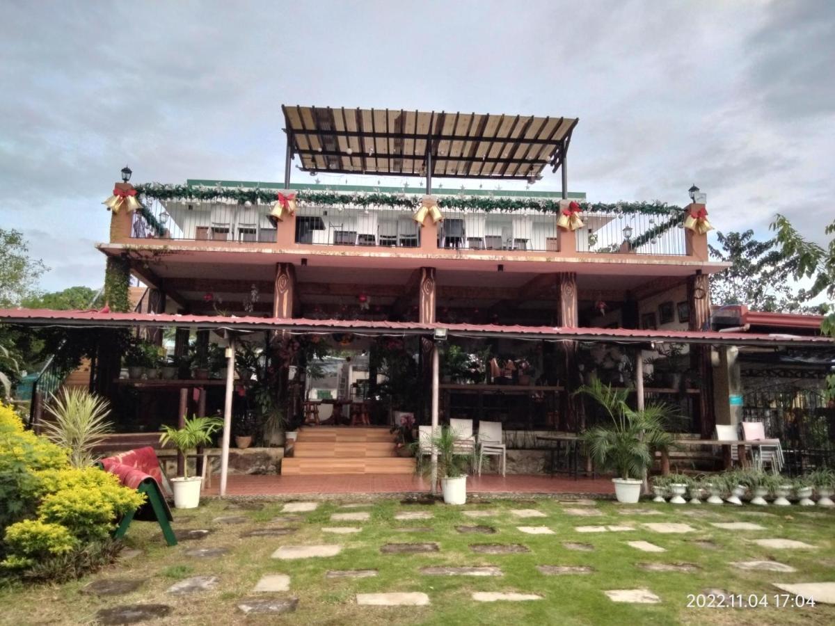 Casa De Robles Tanay Rizal Hotel Ngoại thất bức ảnh