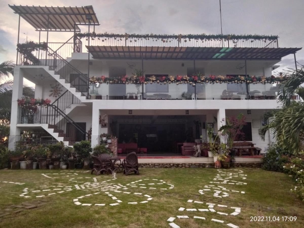 Casa De Robles Tanay Rizal Hotel Ngoại thất bức ảnh