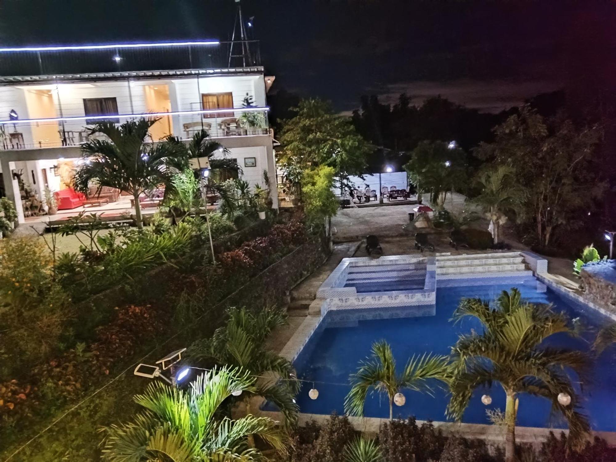 Casa De Robles Tanay Rizal Hotel Ngoại thất bức ảnh